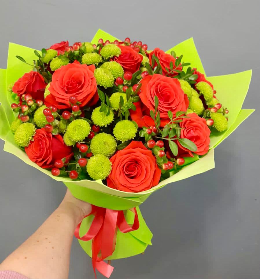 Букет цветов из: Хризантемы и Розы в Донской Балке