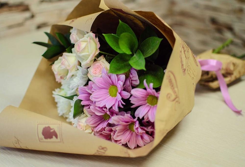 Букет цветов из: Розы и Хризантемы в Донской Балке