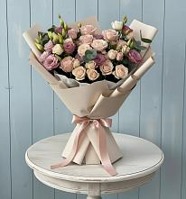Букет цветов из:  Розы и Лизиантусы в Донской Балке
