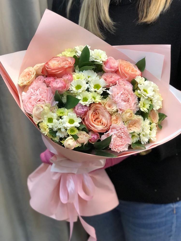 Букет цветов из: Гвоздики, Розы и Хризантемы в Донской Балке