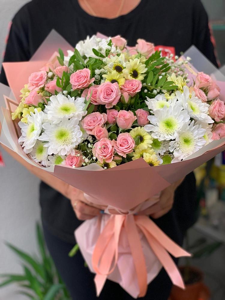 Букет цветов из: Розы и Хризантемы в Донской Балке