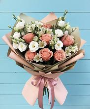 Букет цветов из:  Розы, Альстромерии и Лизиантусы в Донской Балке