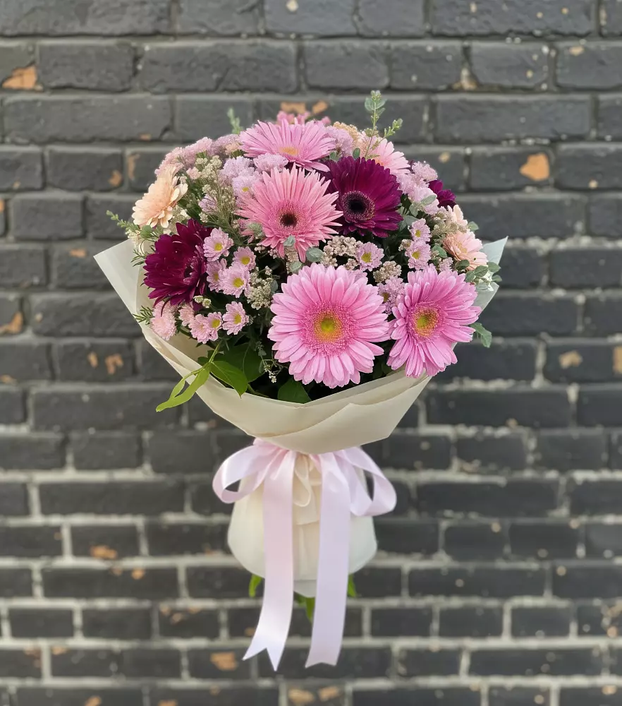 Букет цветов из: Герберы и Хризантемы в Донской Балке