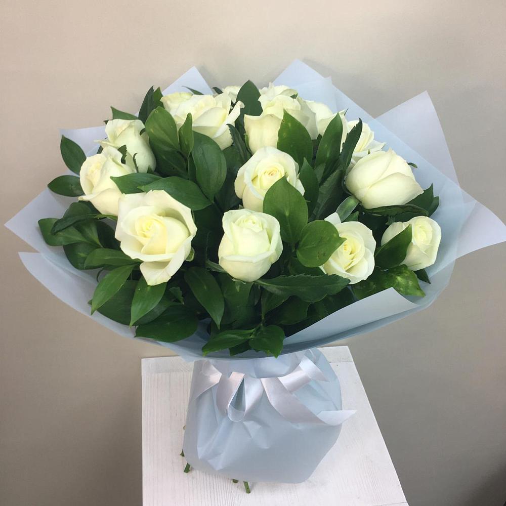 Букет 15 Белых роз Проуд в Донской Балке