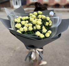 Букет Белые кустовые розы Солинеро в Донской Балке