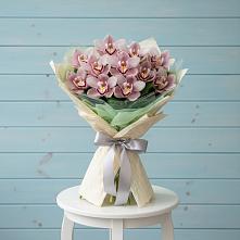Букет цветов из:  Орхидеи и Розы в Донской Балке