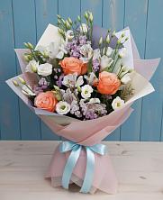 Букет цветов из:  Лизиантусы, Розы, Альстромерии и Гипсофила в Донской Балке