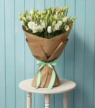 Букет цветов из:  Лизиантусы в Донской Балке