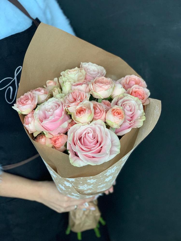 Букет цветов из: Хризантемы и Розы в Донской Балке