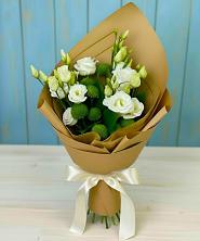 Букет цветов из:  Хризантемы и Лизиантусы в Донской Балке