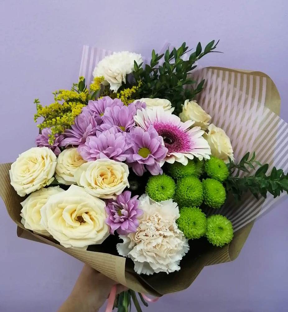 Букет цветов из: Хризантемы, Розы, Гвоздики и Герберы в Донской Балке