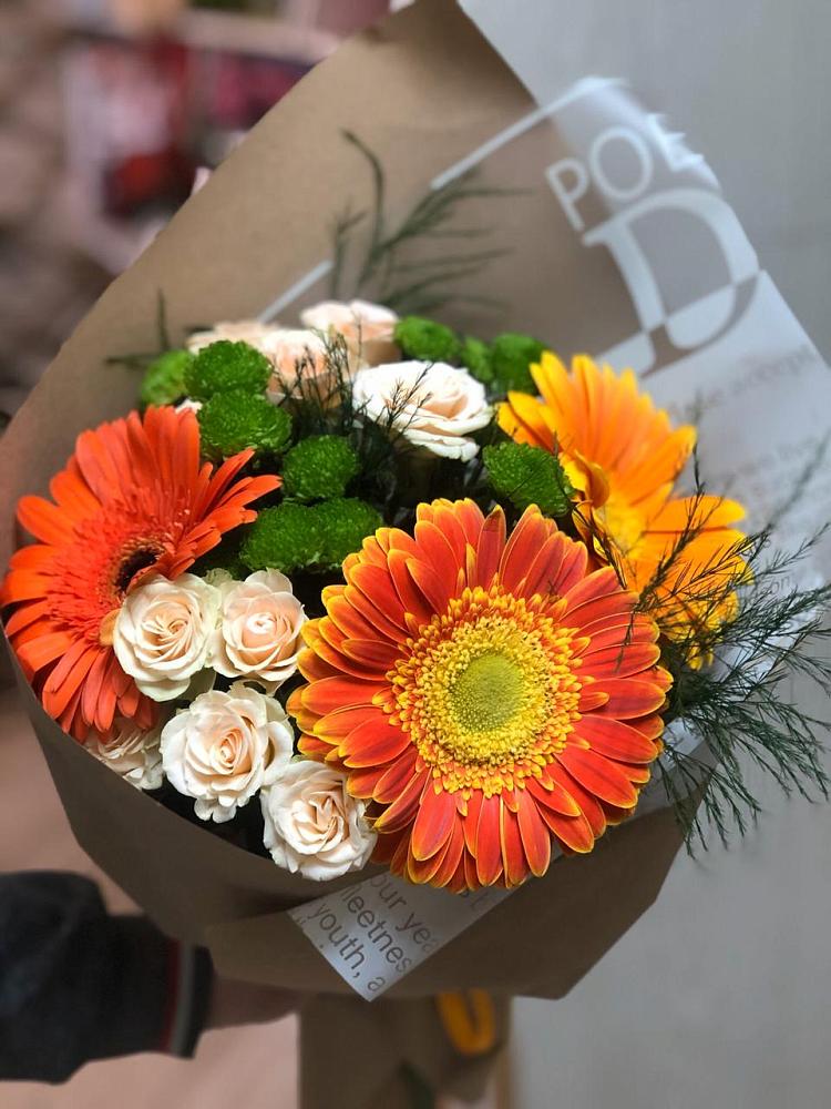 Букет цветов из: Герберы, Хризантемы и Розы в Донской Балке