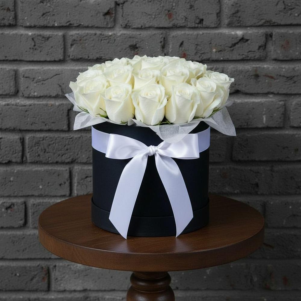 Цветочная композиция из Розы в шляпной коробке в Донской Балке