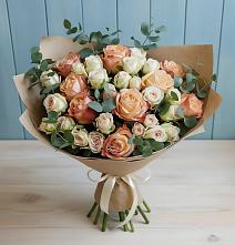 Букет цветов из:  Альстромерии и Розы в Донской Балке