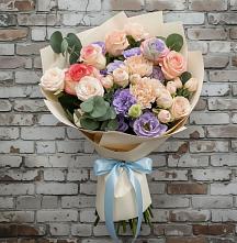 Букет цветов из:  Розы, Лизиантусы и Гвоздики в Донской Балке