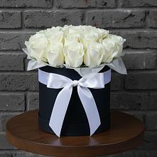 Цветочная композиция из Розы в шляпной коробке в Донской Балке